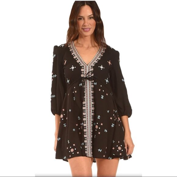 ✨ Women's Embroidered V-Neck Dress✨ - Picture 1 of 4